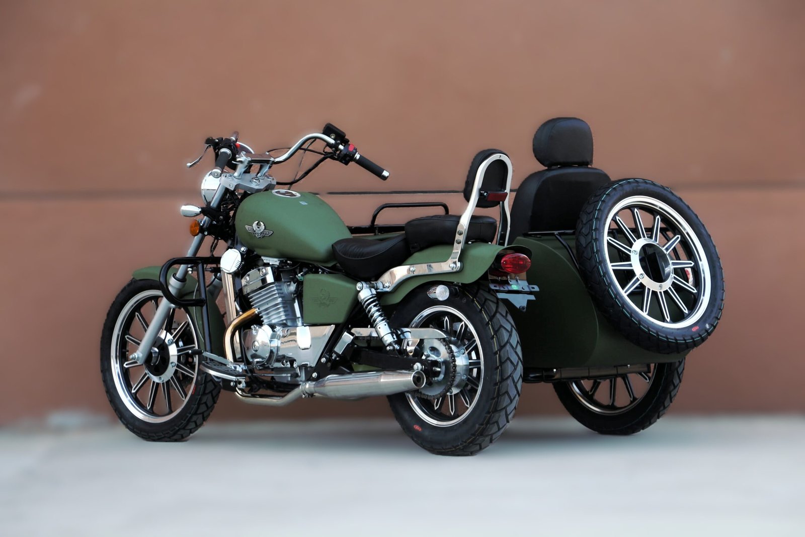 Regal Raptor DD400B Three-Seat Motorcycle with Sidecar Review 8 Regal Raptor DD400B